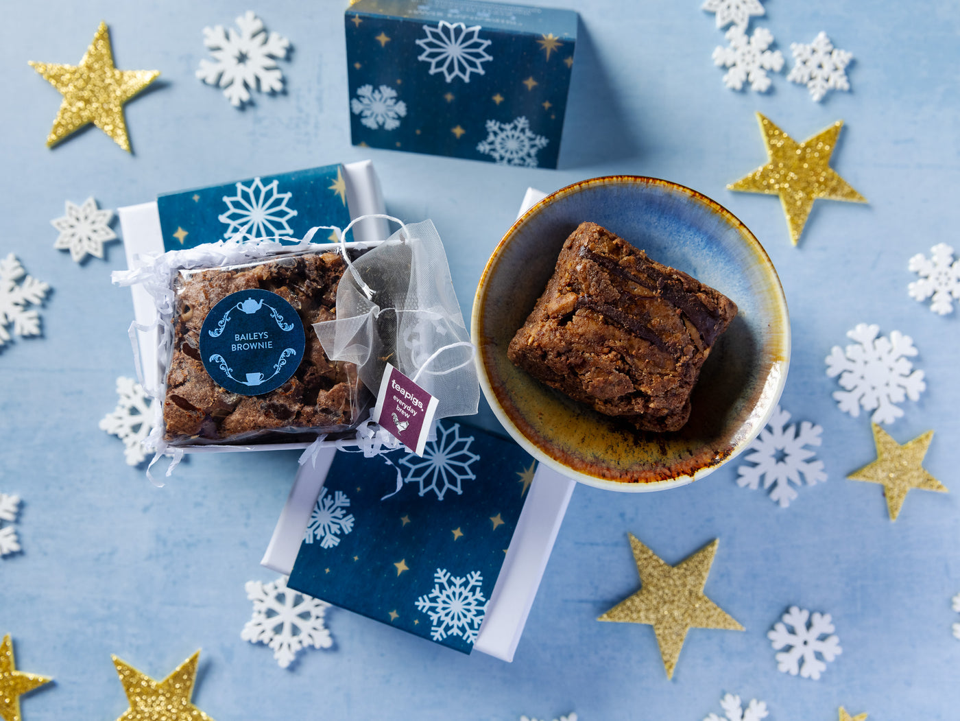 'Snowflakes' Mini Baileys Brownie & Tea