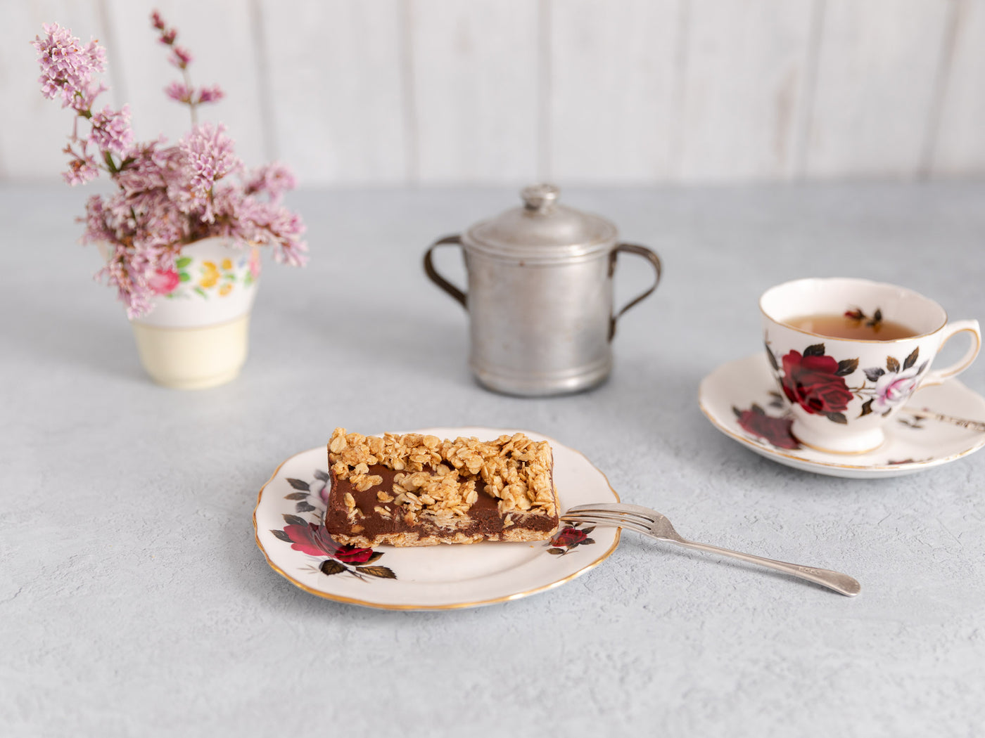 Gluten Free Baking Kit, Treats & Tea Mini Hamper